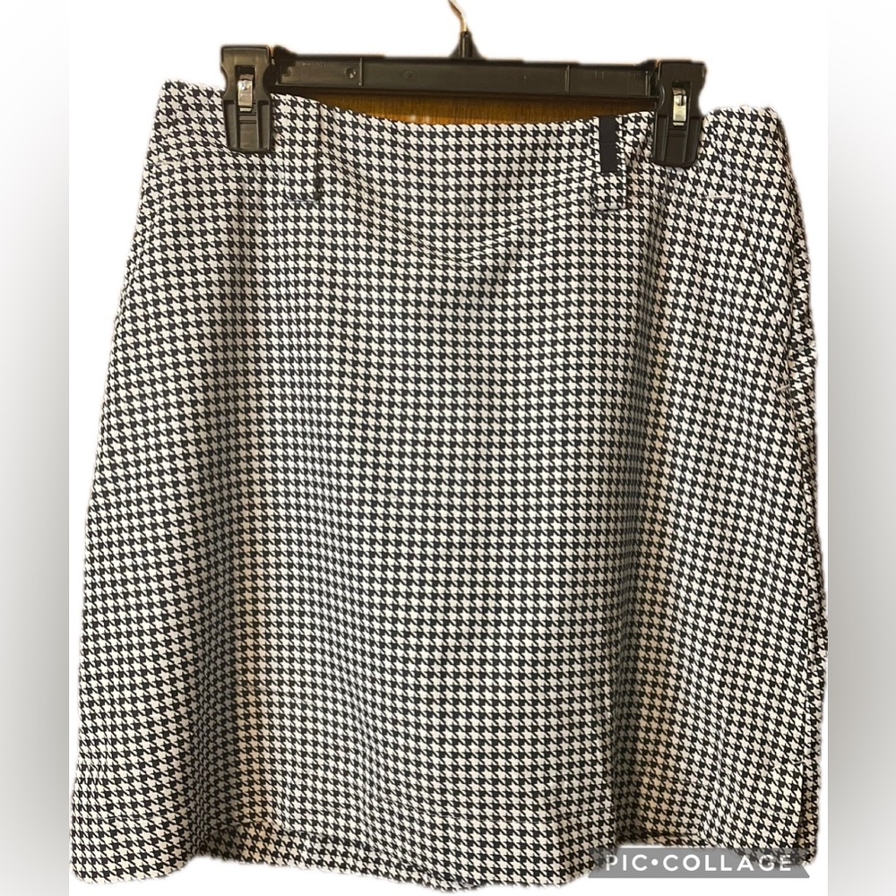 NWOT Nike Black and White gingham golf/tennis/pickleball skirt